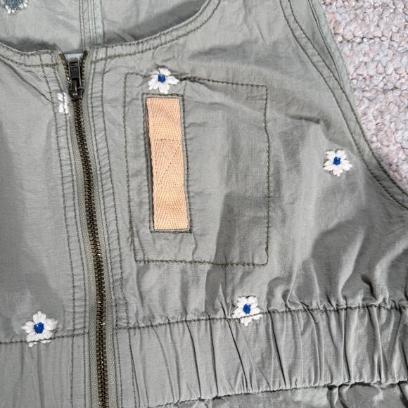 Pilcro Olive Green Embroidered Short Overalls - Picture 6 of 9